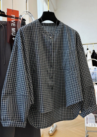 Classic Vintage Shirt with a Flattering Fit