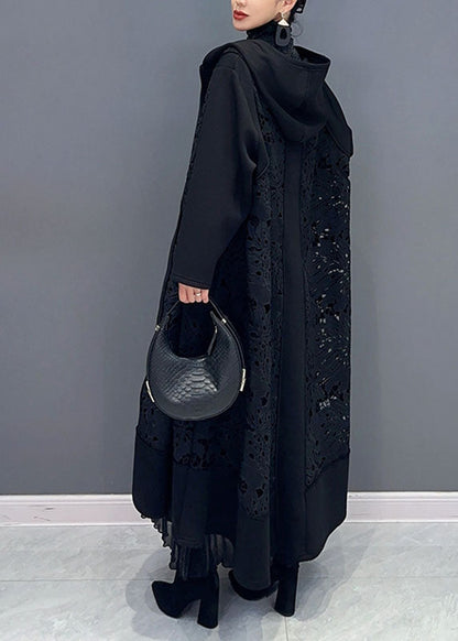 Well Tailored Coat with a Graceful Silhouette