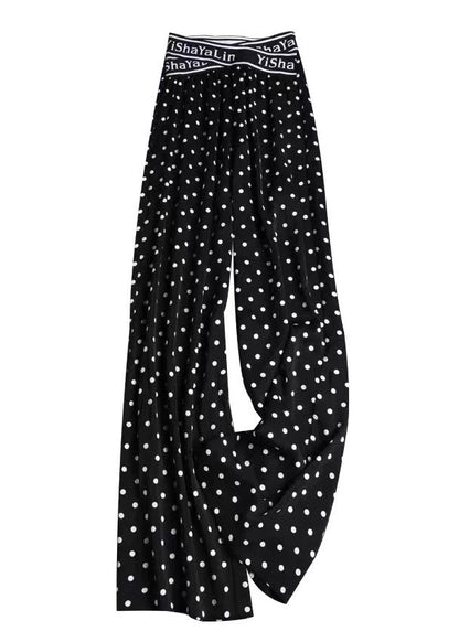 Classic Vintage Pants with a Flattering Fit