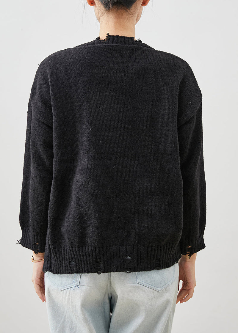 Effortlessly Elegant Sweater with a Timeless Design
