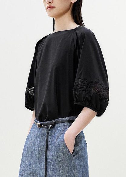 Beautifully Crafted Blouse in a Classic Style