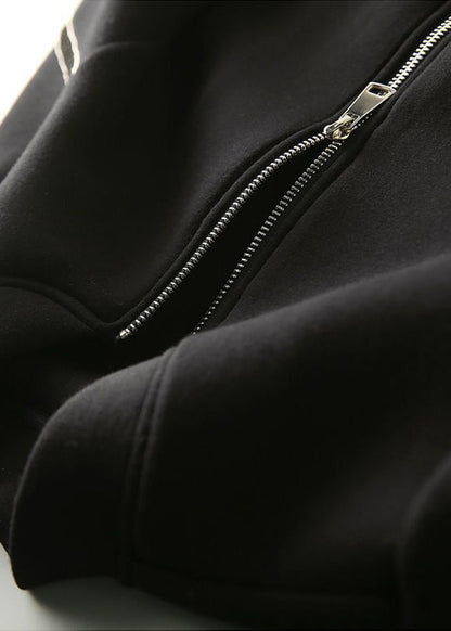 Well Tailored Jacket with a Graceful Silhouette