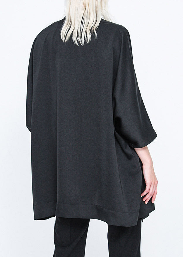 Gracefully Styled Coat for Any Occasion