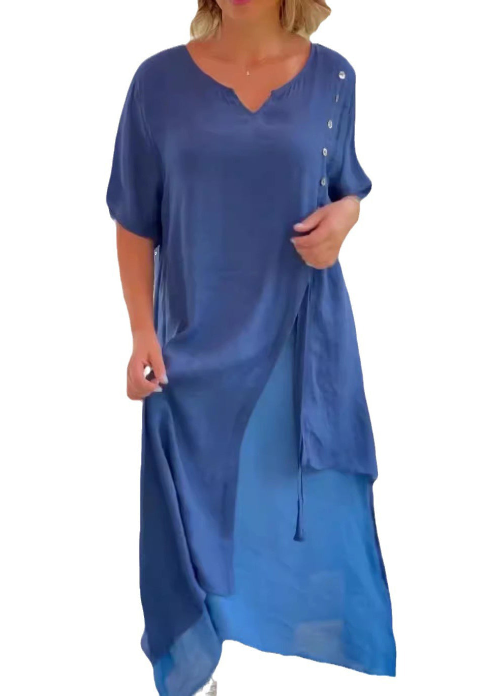 Effortlessly Elegant Dress with a Timeless Design
