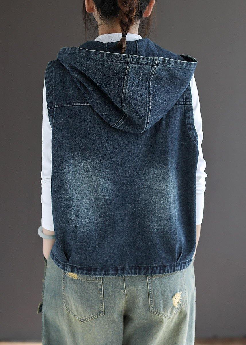 Beautifully Finished Coat in a Timeless Design