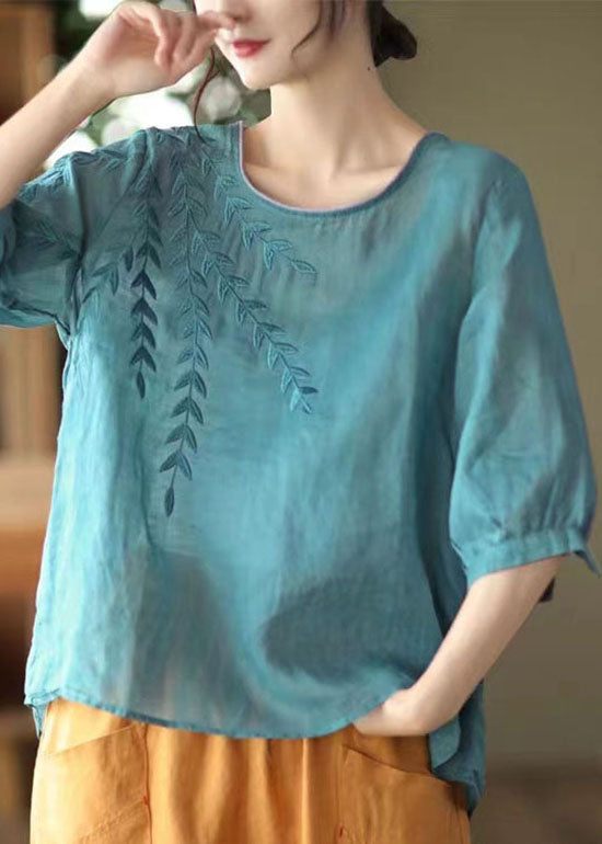 A Vintage Style Shirt with Delicate Timeless Details