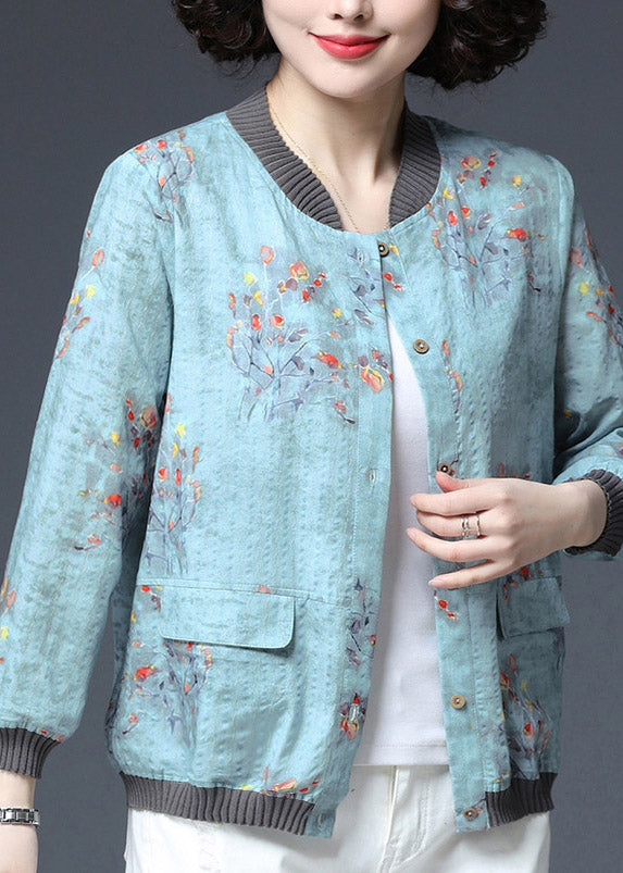 Gracefully Styled Coat for Any Occasion