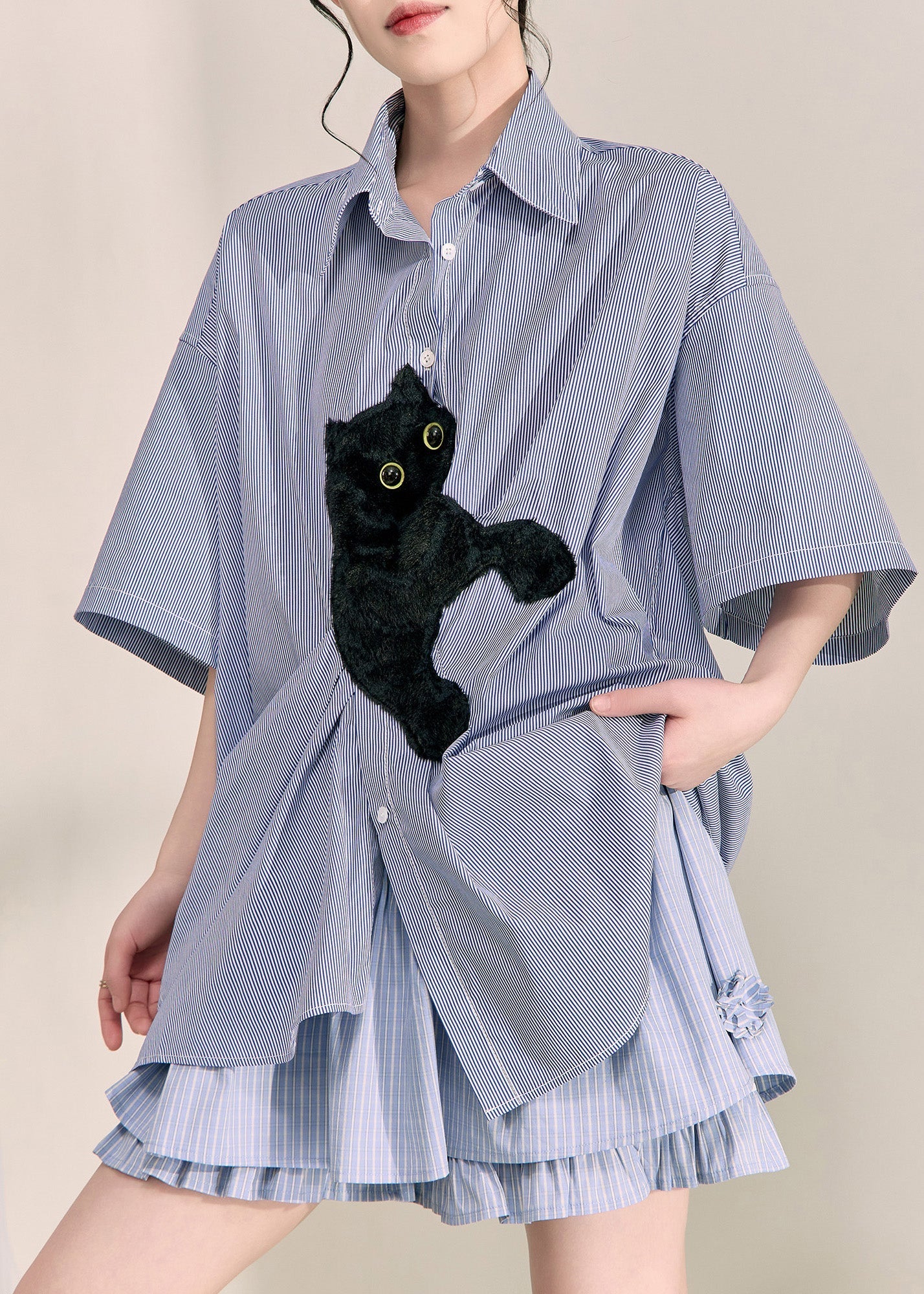 Classic Vintage Shirt with a Flattering Fit