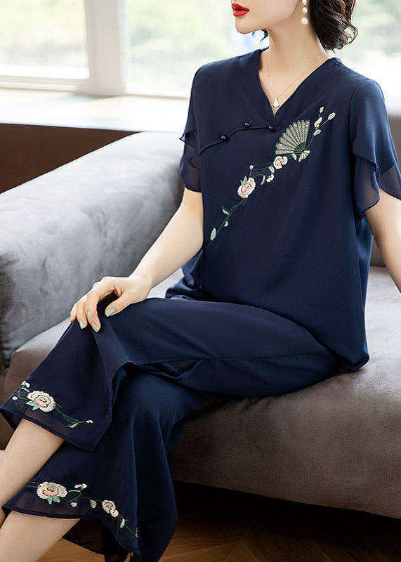 Elegantly Styled Pants for Everyday Wear