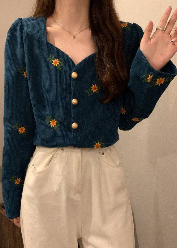 A Vintage Style Coat with Delicate Timeless Details