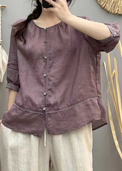 Classic Vintage Blouse with a Flattering Fit