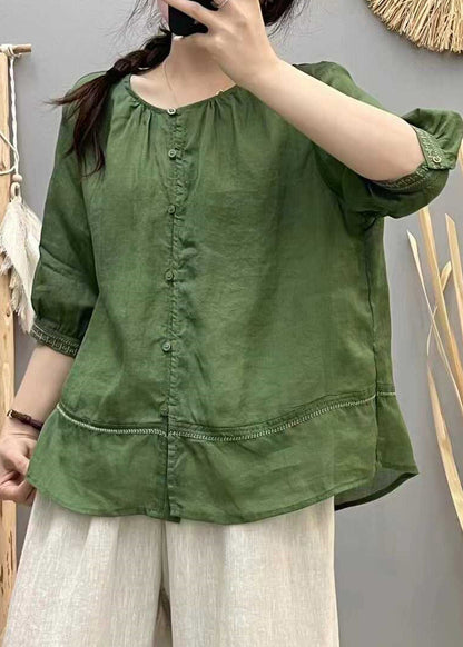 Classic Vintage Blouse with a Flattering Fit