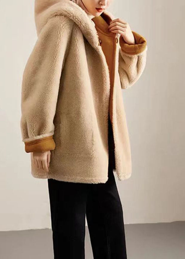 Classic Vintage Coat with a Flattering Fit