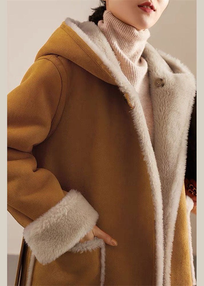 Classic Vintage Coat with a Flattering Fit