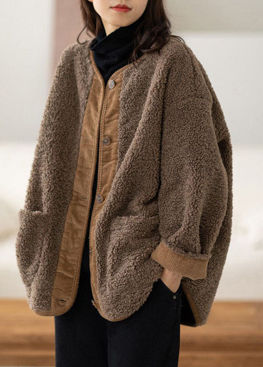 Beautifully Finished Coat in a Timeless Design