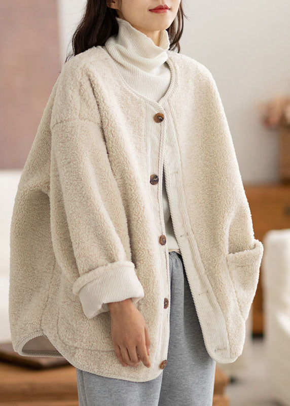 Beautifully Finished Coat in a Timeless Design
