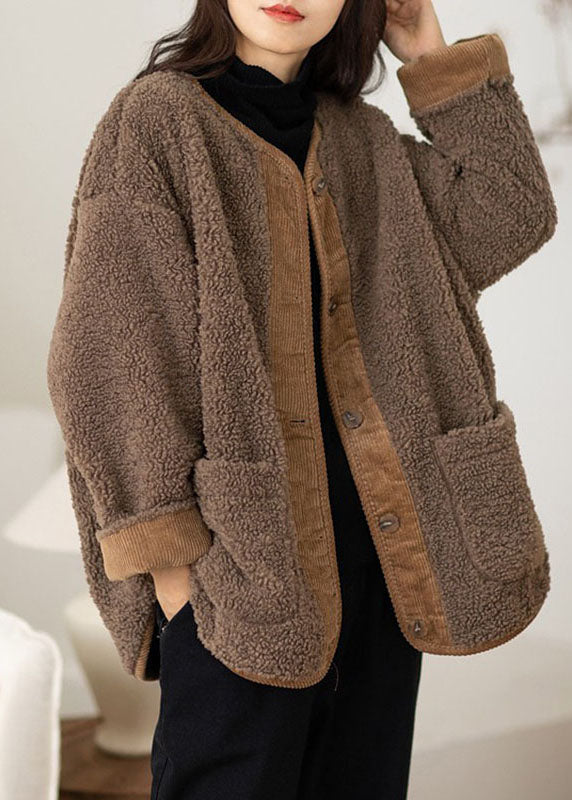 Beautifully Finished Coat in a Timeless Design