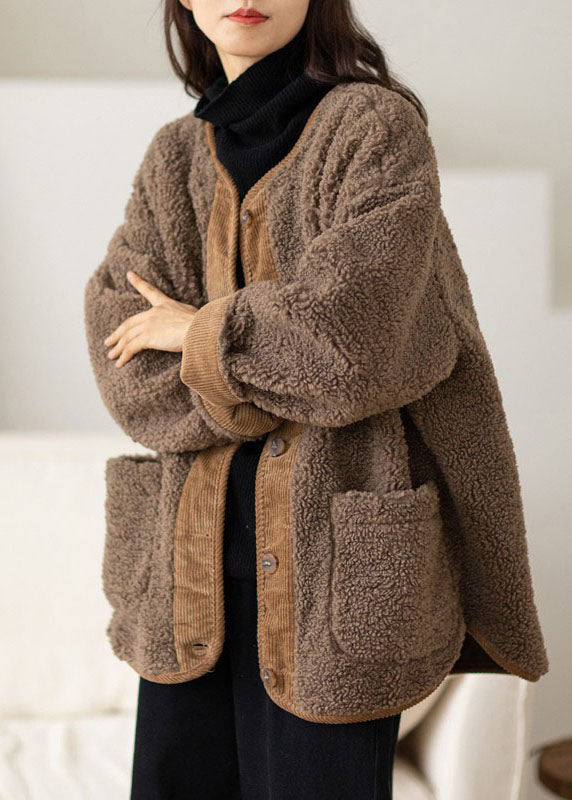 Beautifully Finished Coat in a Timeless Design