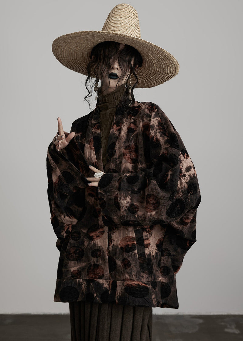 Well Tailored Coat with a Graceful Silhouette