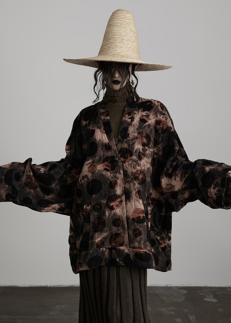 Well Tailored Coat with a Graceful Silhouette