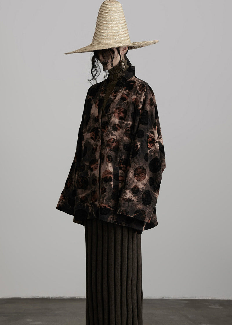 Well Tailored Coat with a Graceful Silhouette