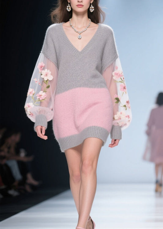 Classic Vintage Sweater with a Flattering Fit