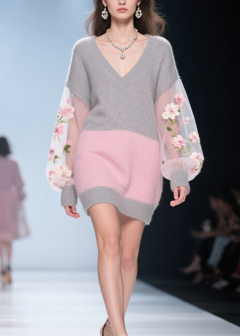 Classic Vintage Sweater with a Flattering Fit
