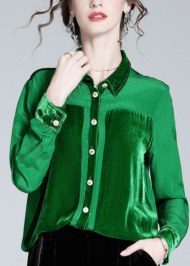 Classic Vintage Shirt with a Flattering Fit