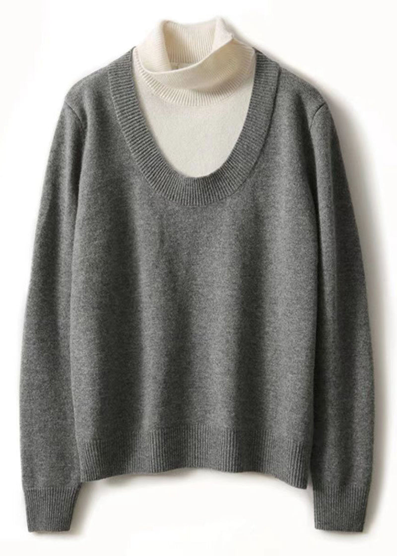 A Vintage Style Pullover with Delicate Timeless Details