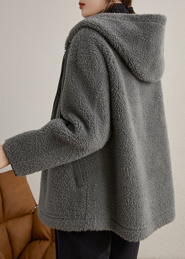 Classic Vintage & Enduringly Stylish Coat