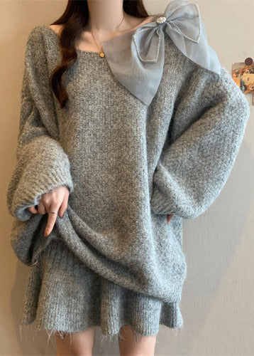 Well Tailored Sweater with a Graceful Silhouette