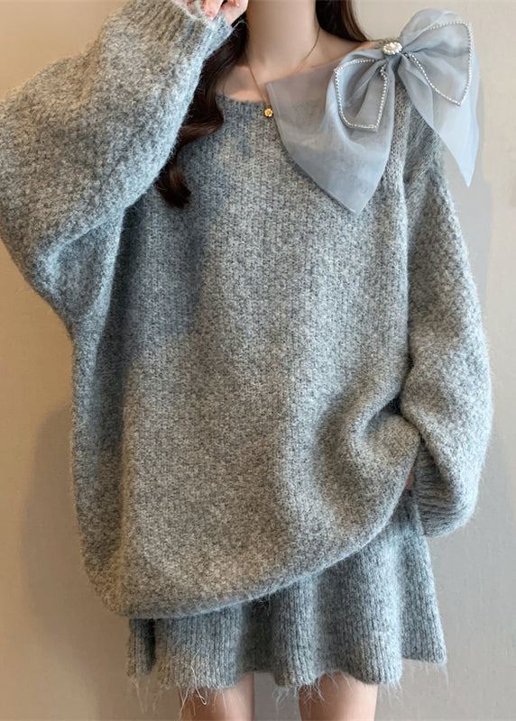 Well Tailored Sweater with a Graceful Silhouette