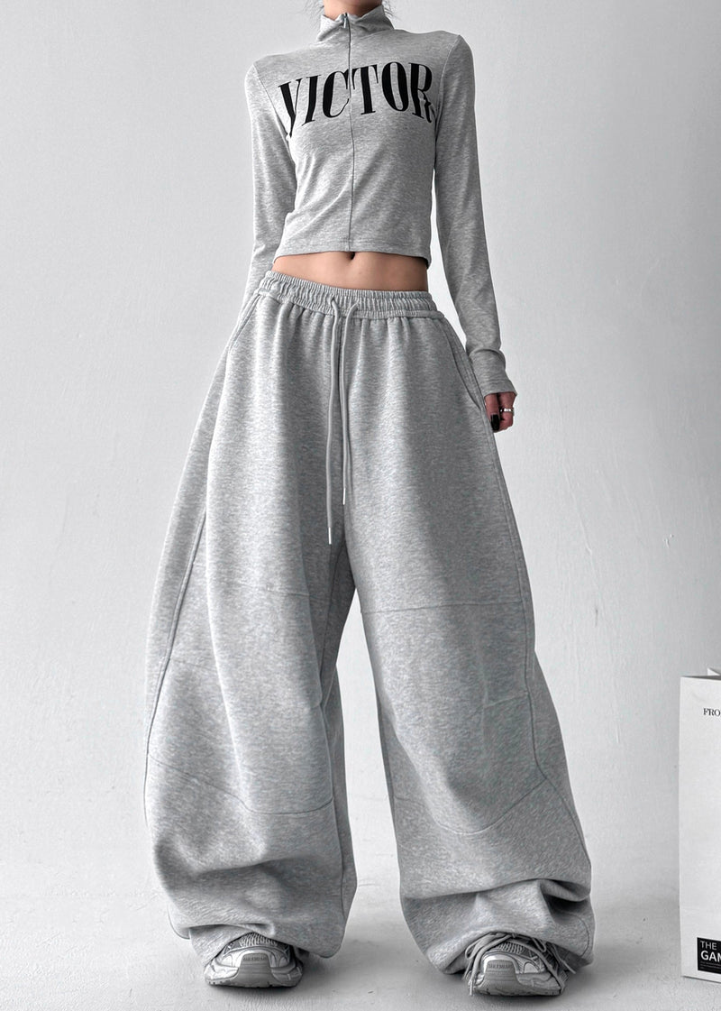 Classic Vintage Pants with a Flattering Fit