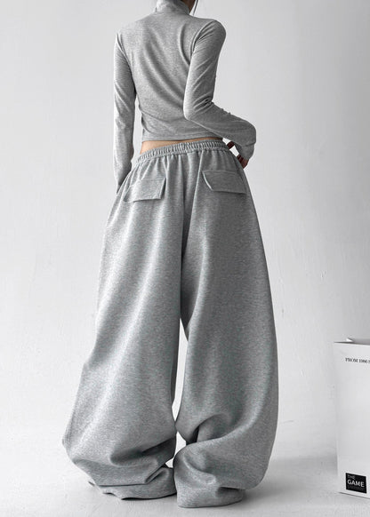Classic Vintage Pants with a Flattering Fit