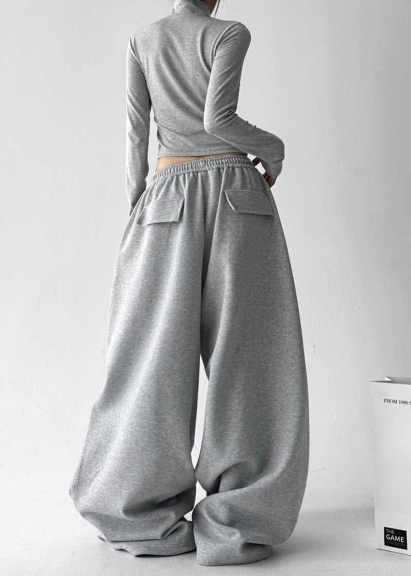 Classic Vintage Pants with a Flattering Fit