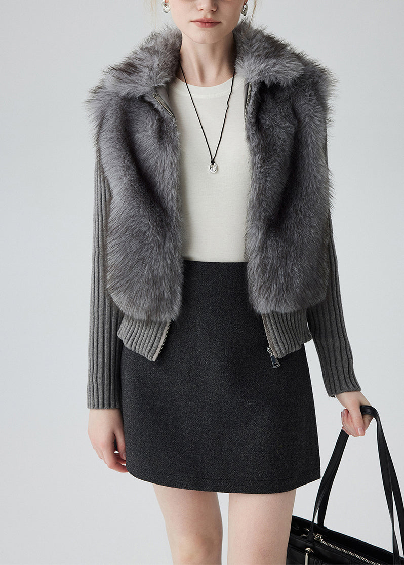 Well Tailored Cardigan with a Graceful Silhouette