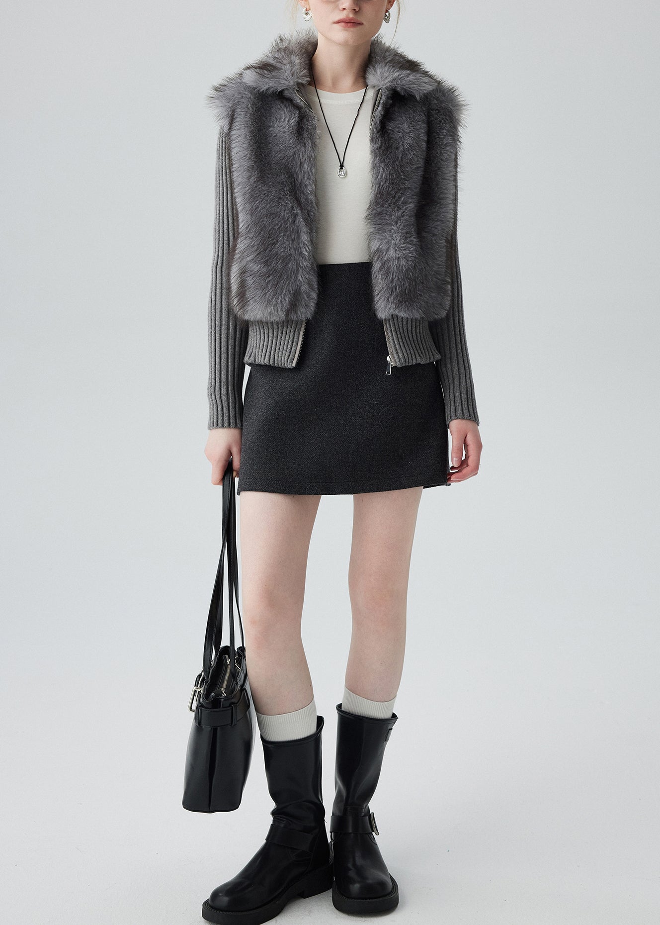 Well Tailored Cardigan with a Graceful Silhouette