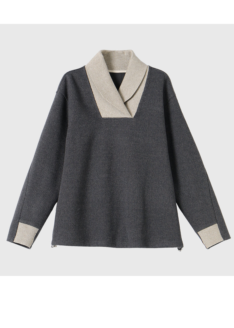Effortlessly Elegant Sweater with a Timeless Design