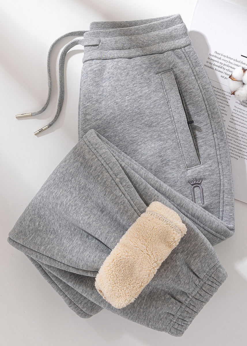 Classic Vintage Pants with a Flattering Fit