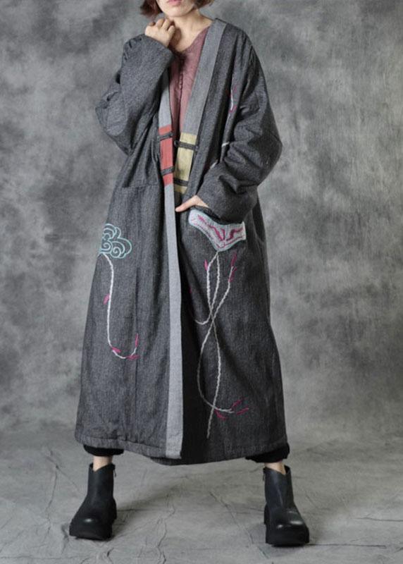 Well Tailored Coat with a Graceful Silhouette