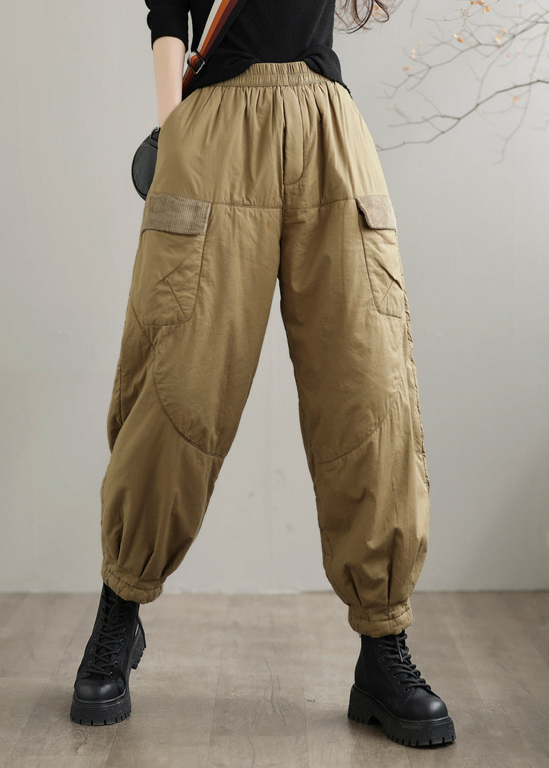 Effortlessly Elegant Pants with a Timeless Design