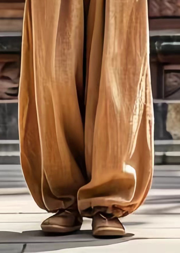 Effortlessly Elegant Pants with a Timeless Design