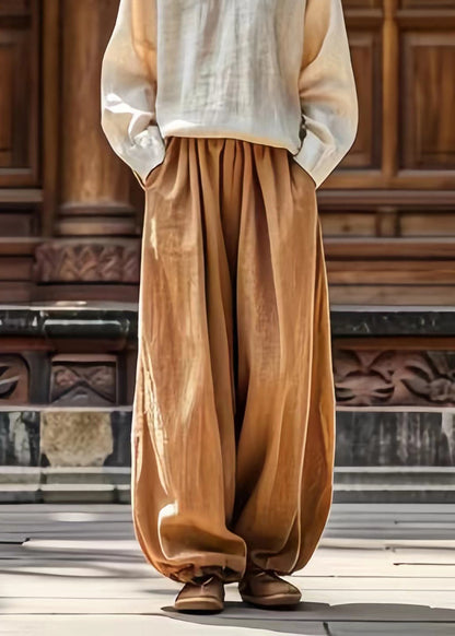 Effortlessly Elegant Pants with a Timeless Design
