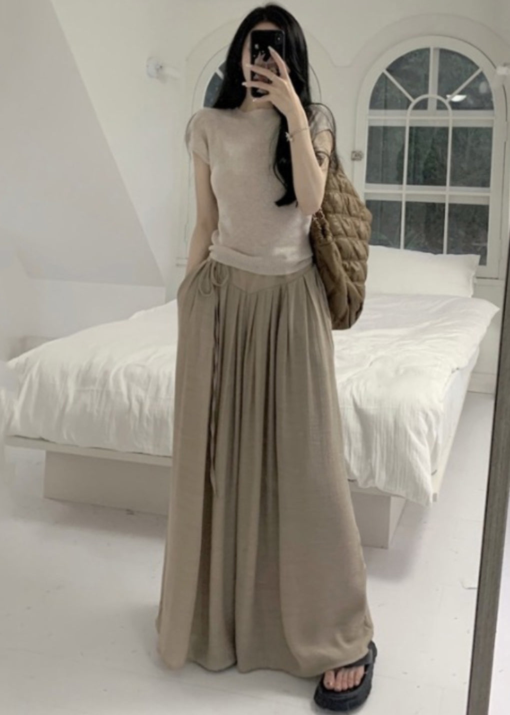 Elegantly Styled Pants for Everyday Wear