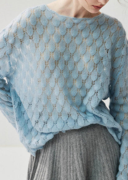 Classic Vintage Sweater with a Flattering Fit
