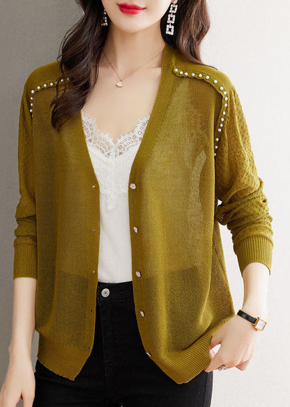 Well Tailored Cardigan with a Graceful Silhouette