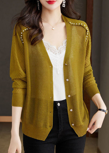 Well Tailored Cardigan with a Graceful Silhouette