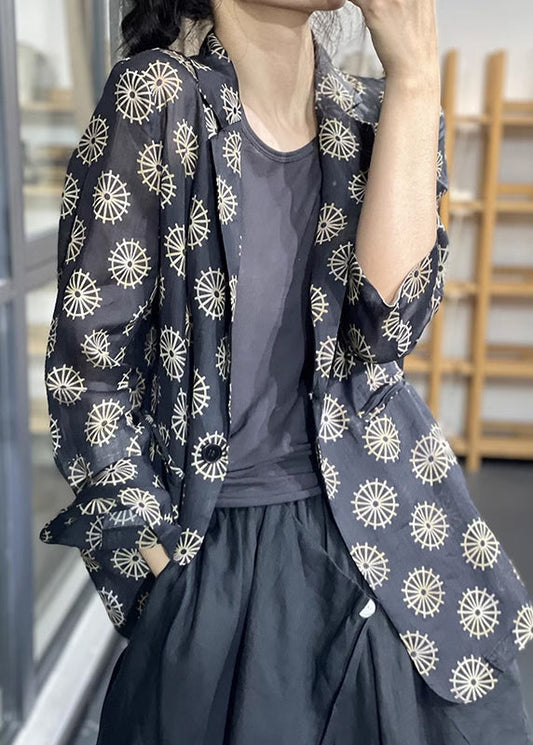Gracefully Styled Coat for Any Occasion
