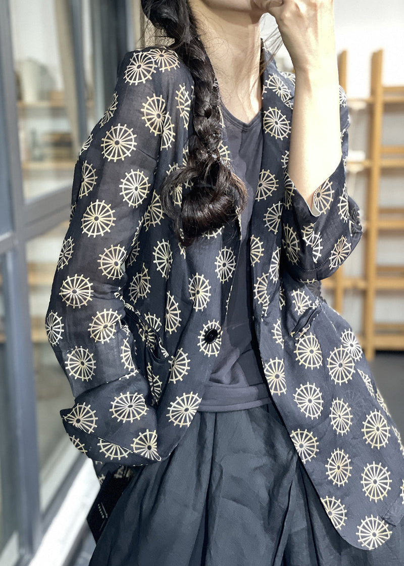 Gracefully Styled Coat for Any Occasion