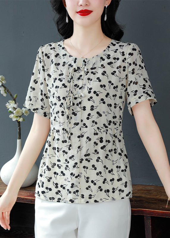 A Vintage Style Blouse with Delicate Timeless Details